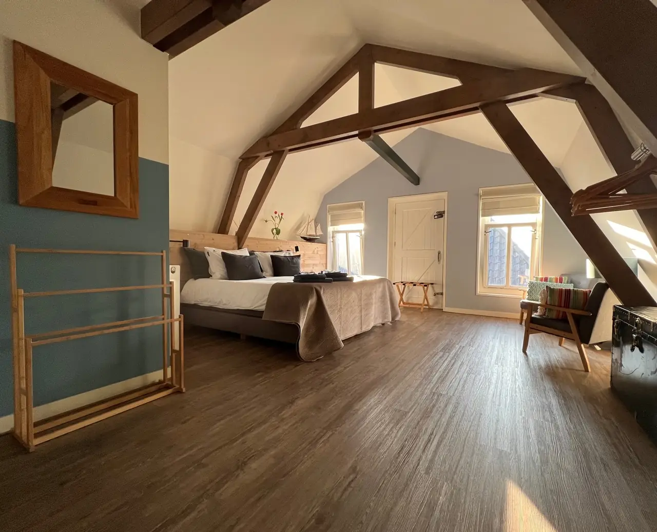 Mid83 - Bed and Breakfast Woudsend