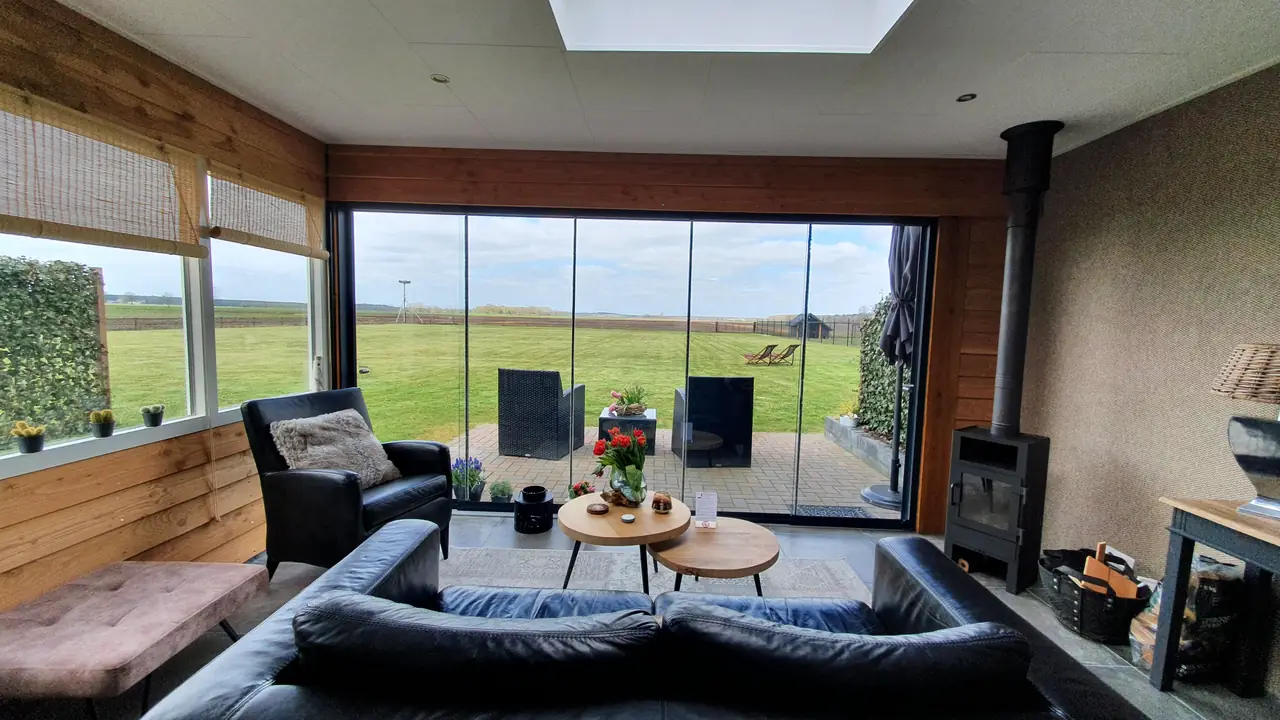 Koetshuis kamer inclusief een ruim ontbijt