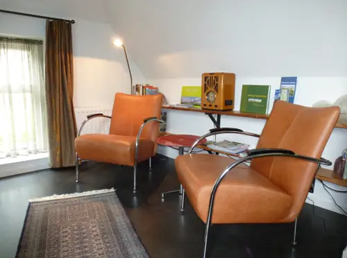 Gastenstee 'Op de Wierde' - Bed and Breakfast Niehove