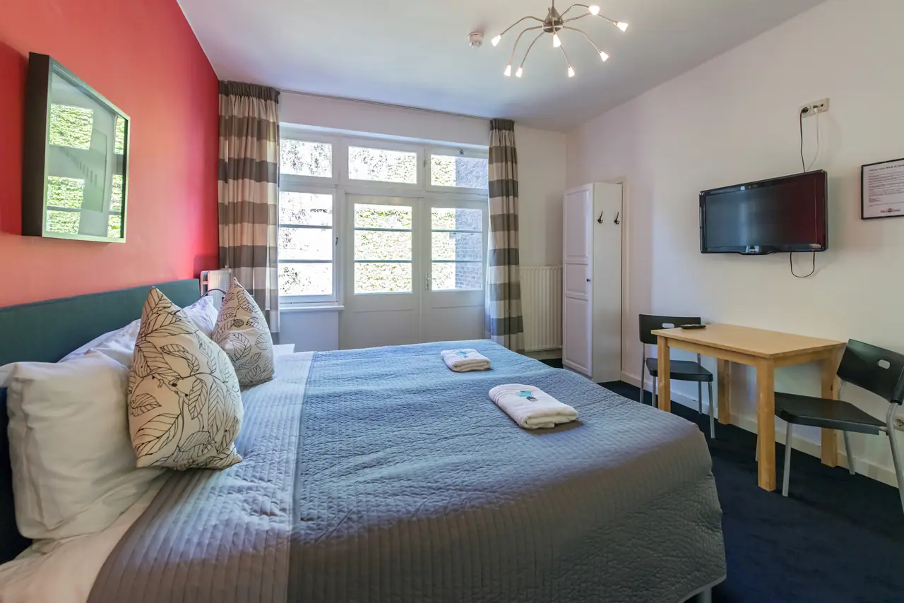 Kamertype C: Kamer met eigen badkamer