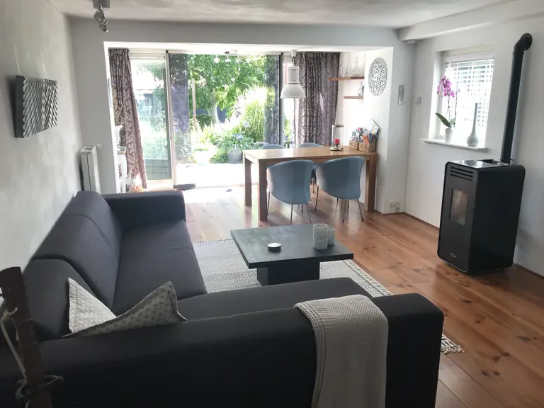 B&B 23 - Bed and Breakfast Aalsmeer
