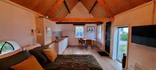 Lienes Bakhuis - Bed and Breakfast Opijnen