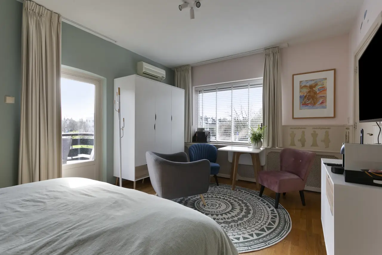 Room 2