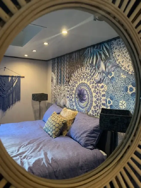 Kamer met kingsize bed