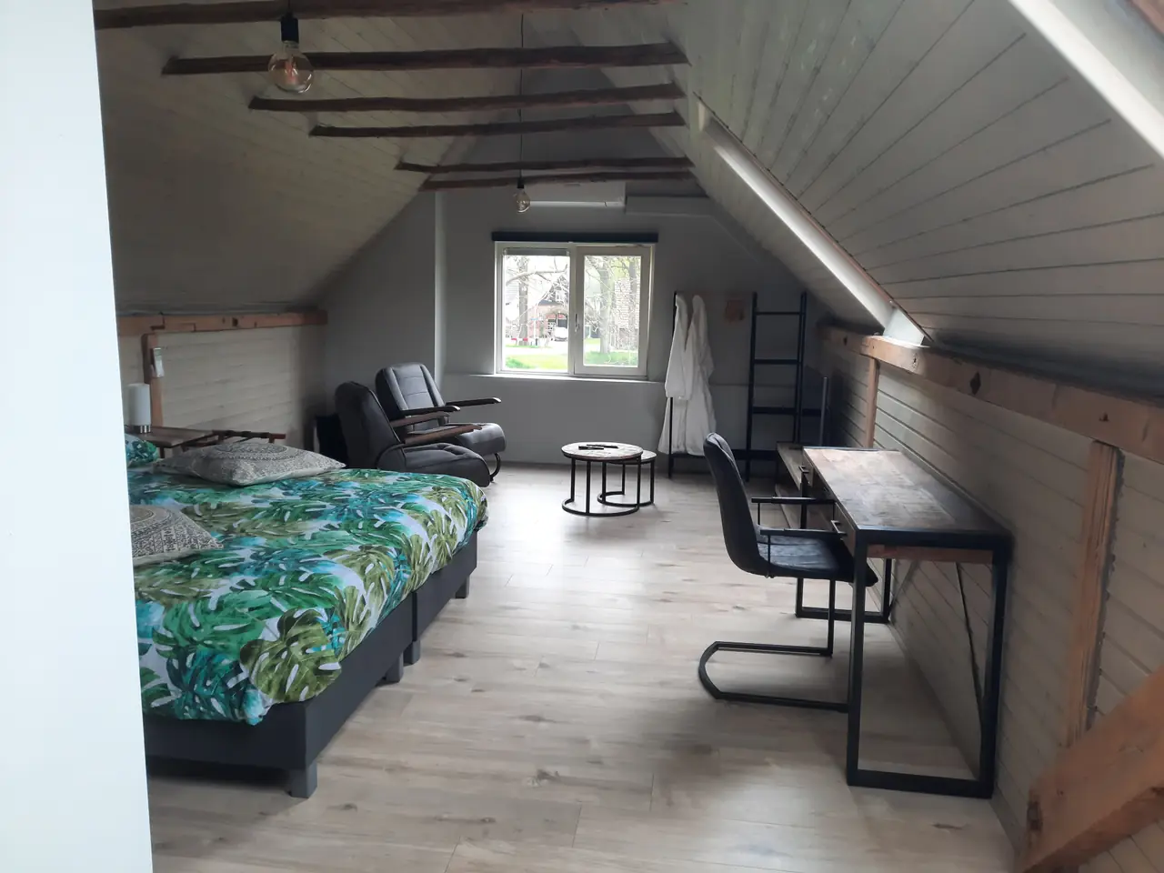 Kamer 4 eerste verdieping