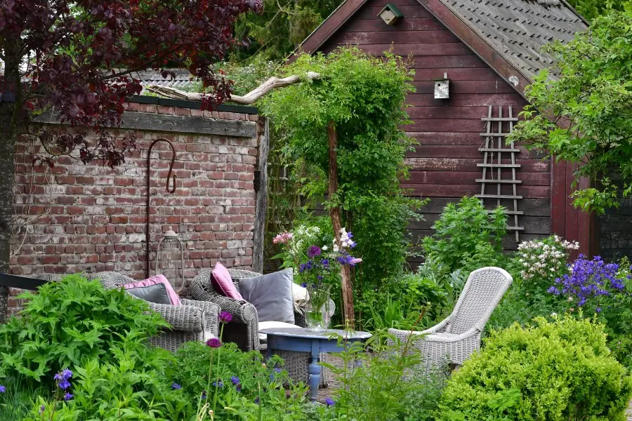 In de tuin van Dorth - B&B Kring van Dorth