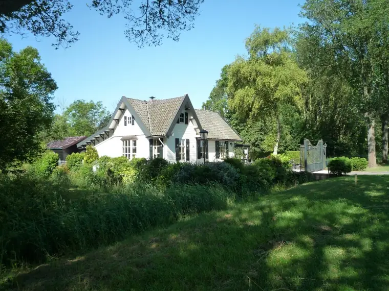 Woodside-lodge - B&B Velsen-Zuid