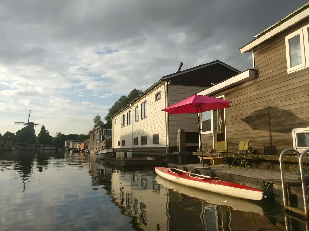 Bed Boot Vredenhof - B&B Amsterdam