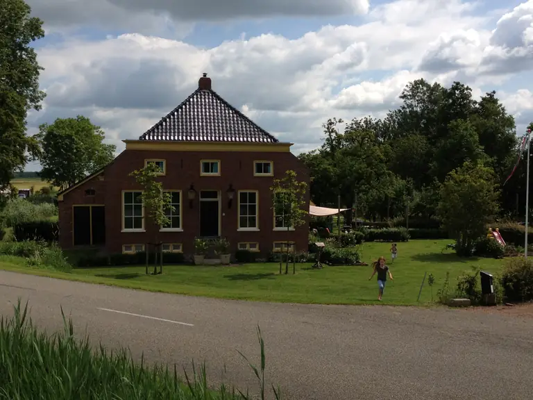 Buitenverblijf Buiten Westen - Bed and Breakfast Lageland GN