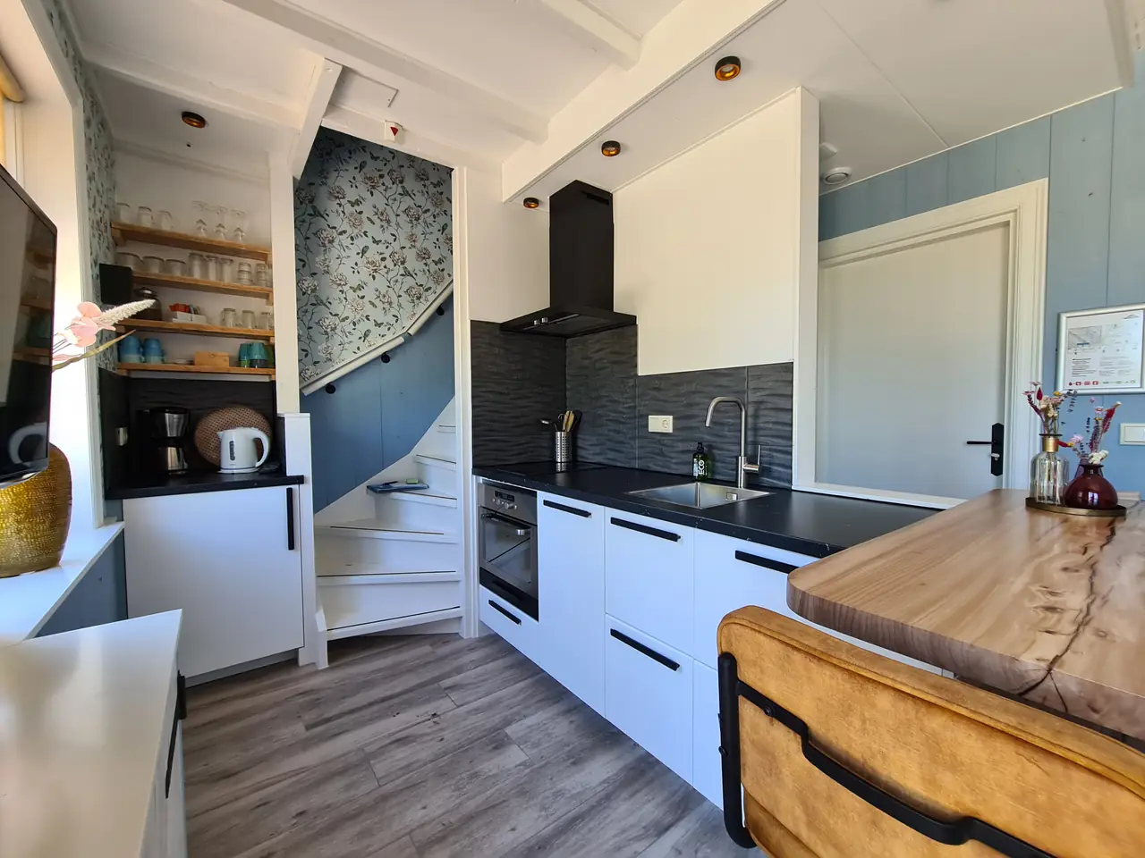 Roodbont huisdier welkom