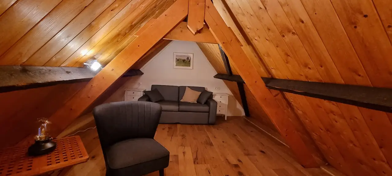 Lienes Bakhuis - Bed and Breakfast Opijnen