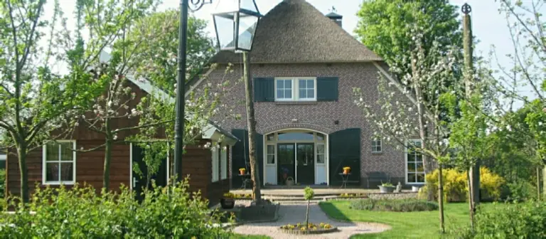 B&B De Boerderij - Bed and Breakfast Hattem