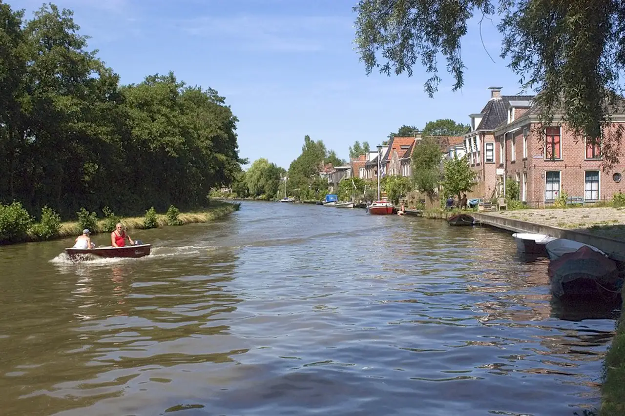Sinneljocht - Bed and Breakfast Snakkerburen