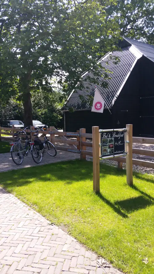 Bij Saar - Bed and Breakfast Zwinderen