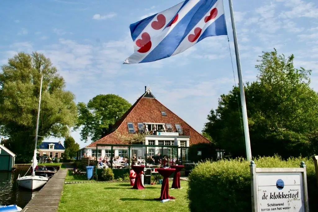 B&B de Klokkenstoel en appartementen - Bed and Breakfast Goingarijp