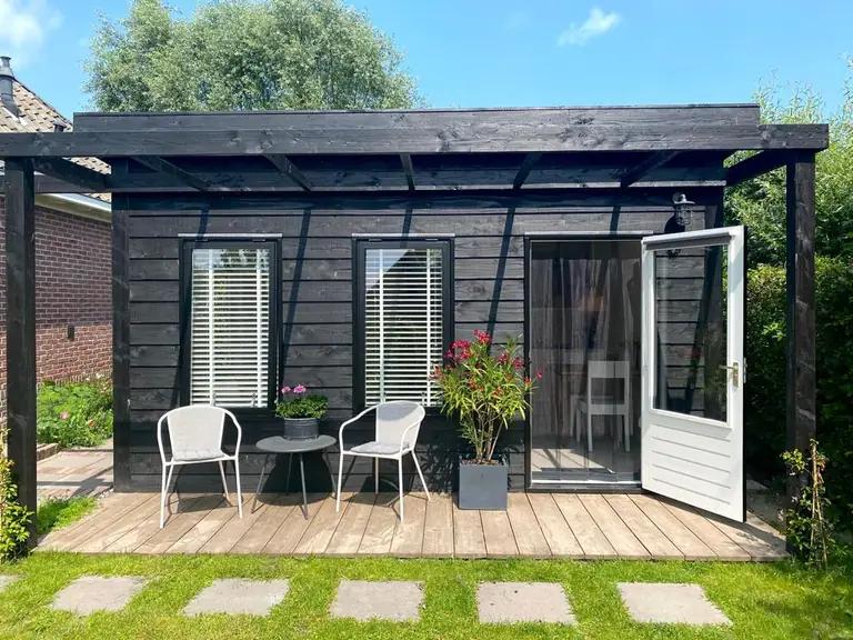 Op Rozen - Bed and Breakfast Driehuizen
