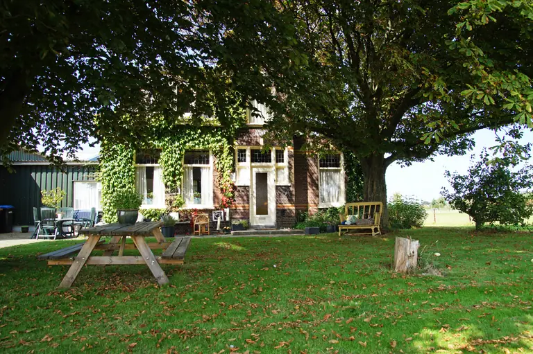 Huize Dina - Ferienwohnung Hillegom