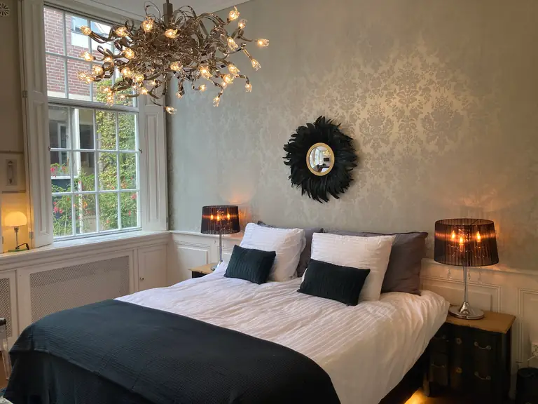 GuesthouseOne - B&B Haarlem
