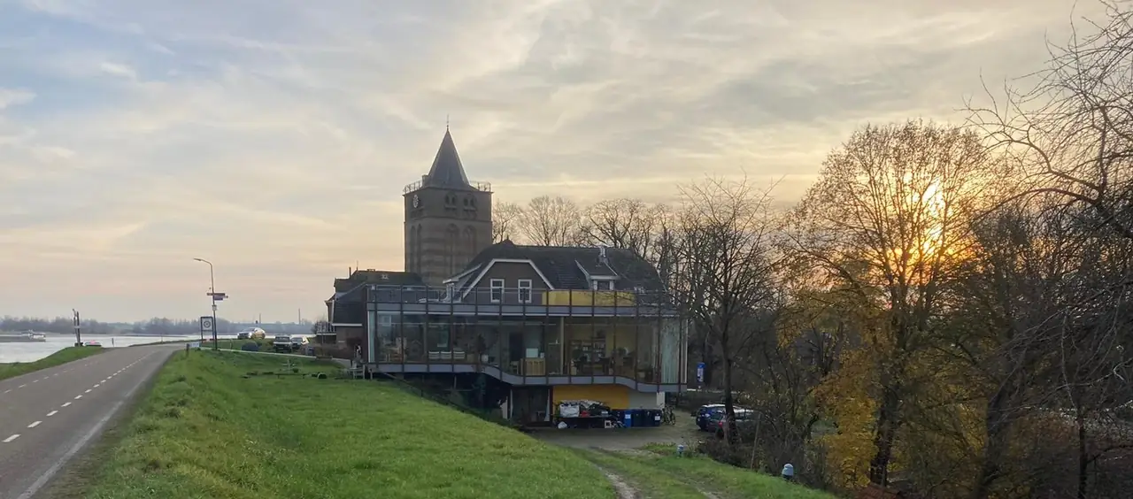 Veerhuis voor de Aarde - Bed and Breakfast Varik