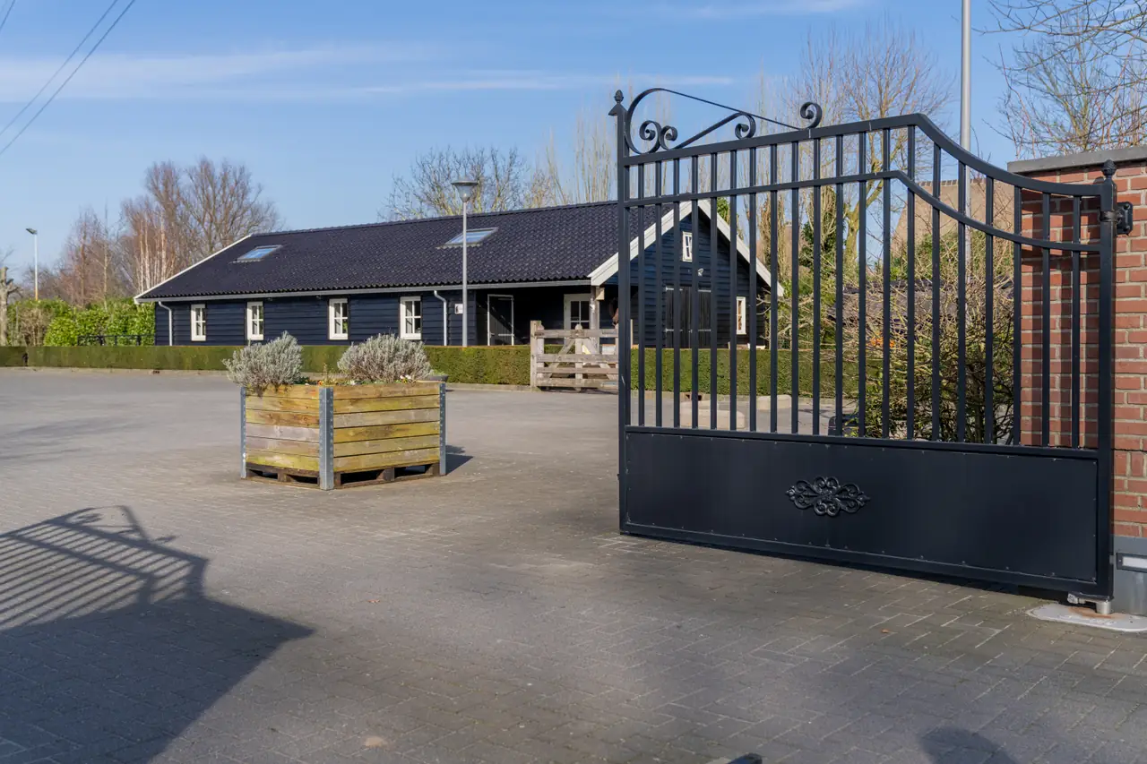 Bed and Breakfast De Bommelhoeve - B&B Wadenoijen